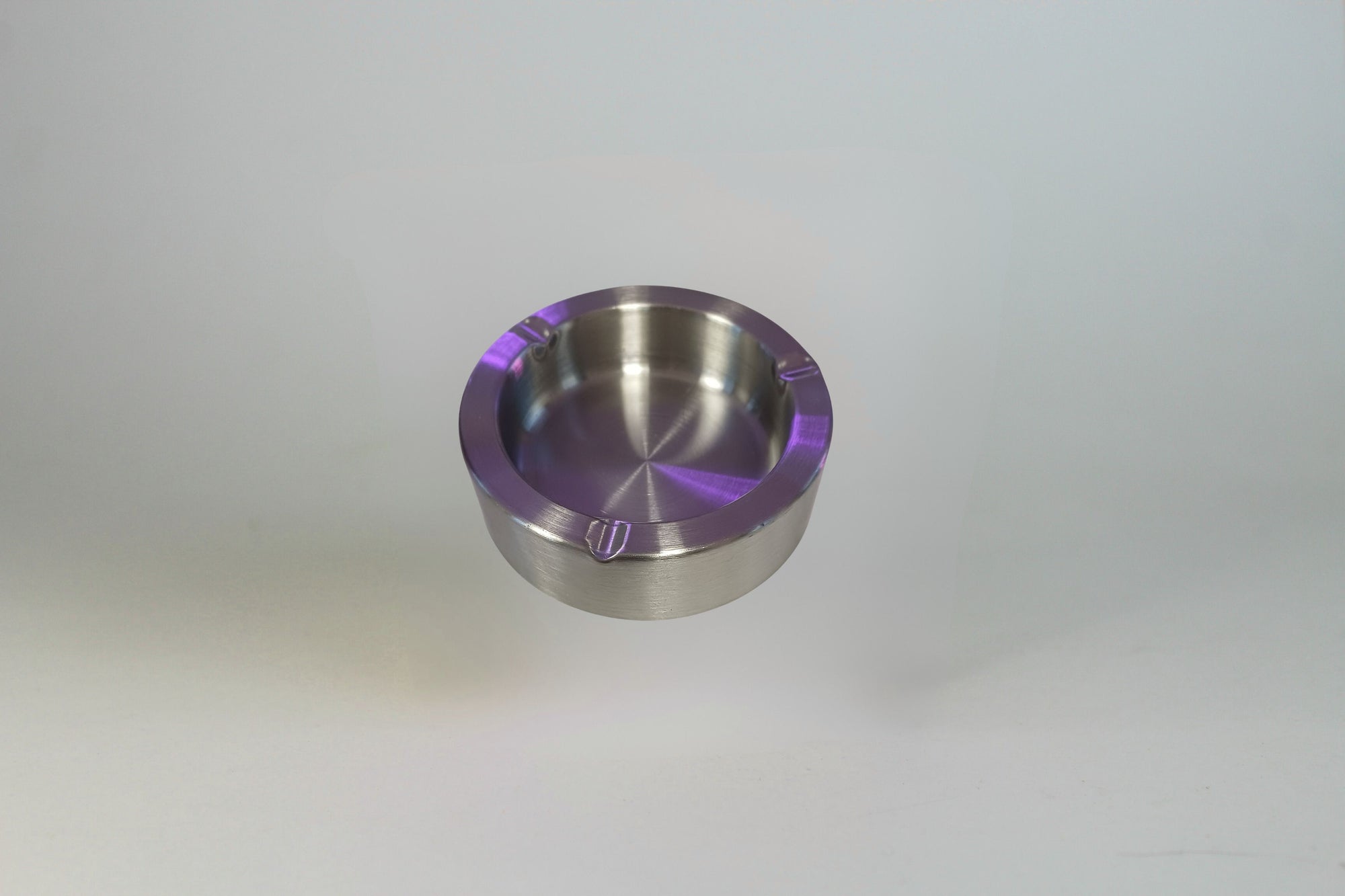 Cenicero redondo atómico