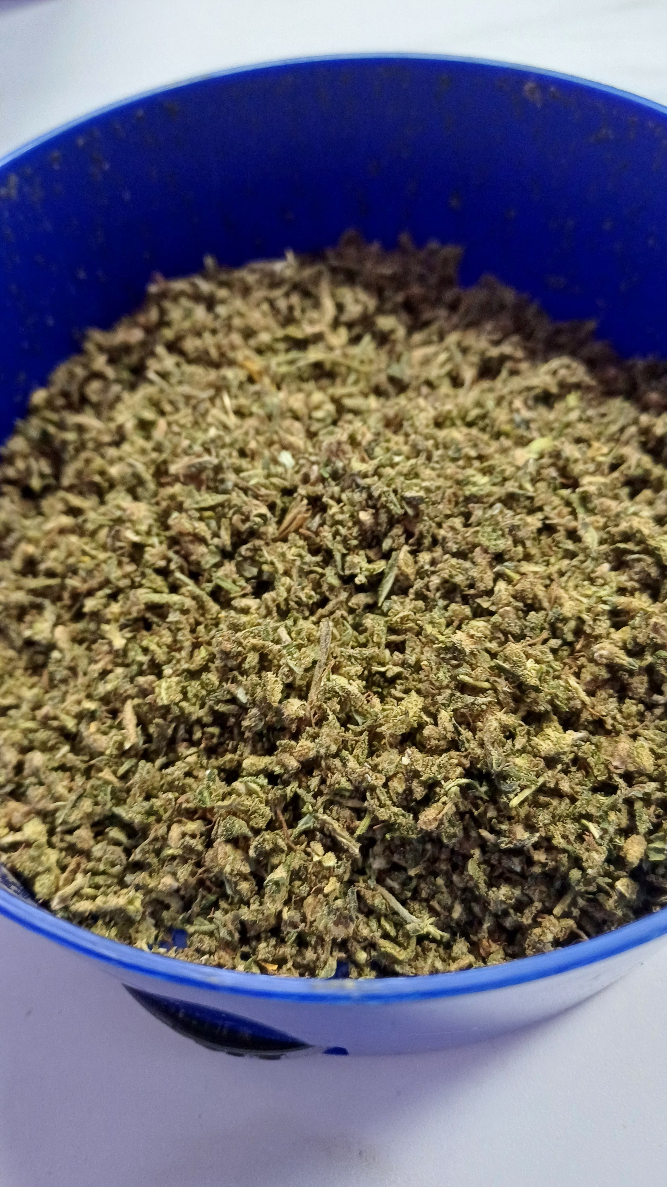 10 g kleine Knospen abschneiden